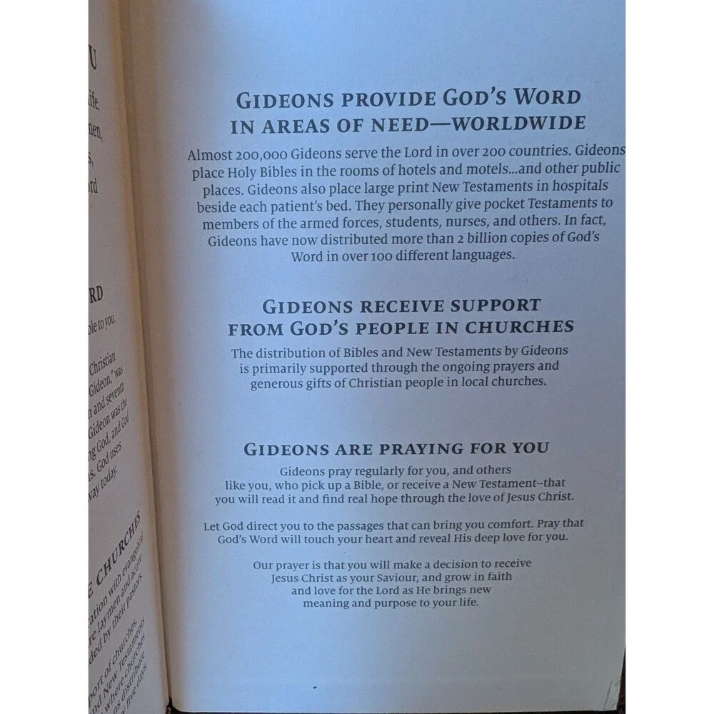 Holy Bible Containing the Old and New Testaments Placed by The Gideons 2013